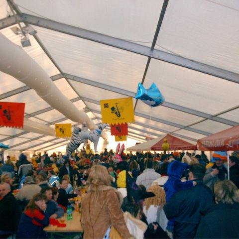 Izposoja šotorov in paviljonov